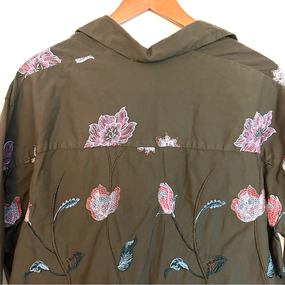 Tensione In Embroidered Oversized Army Green Olive Button Down Shirt Size Small - Picture 7 of 11